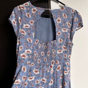 Floral midi summer dress with cute back detail